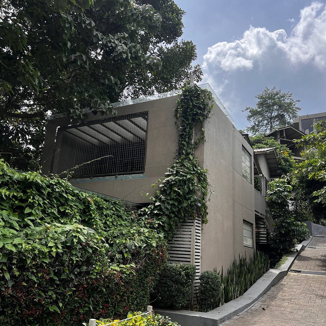 Samroha Resort by Niraamaya